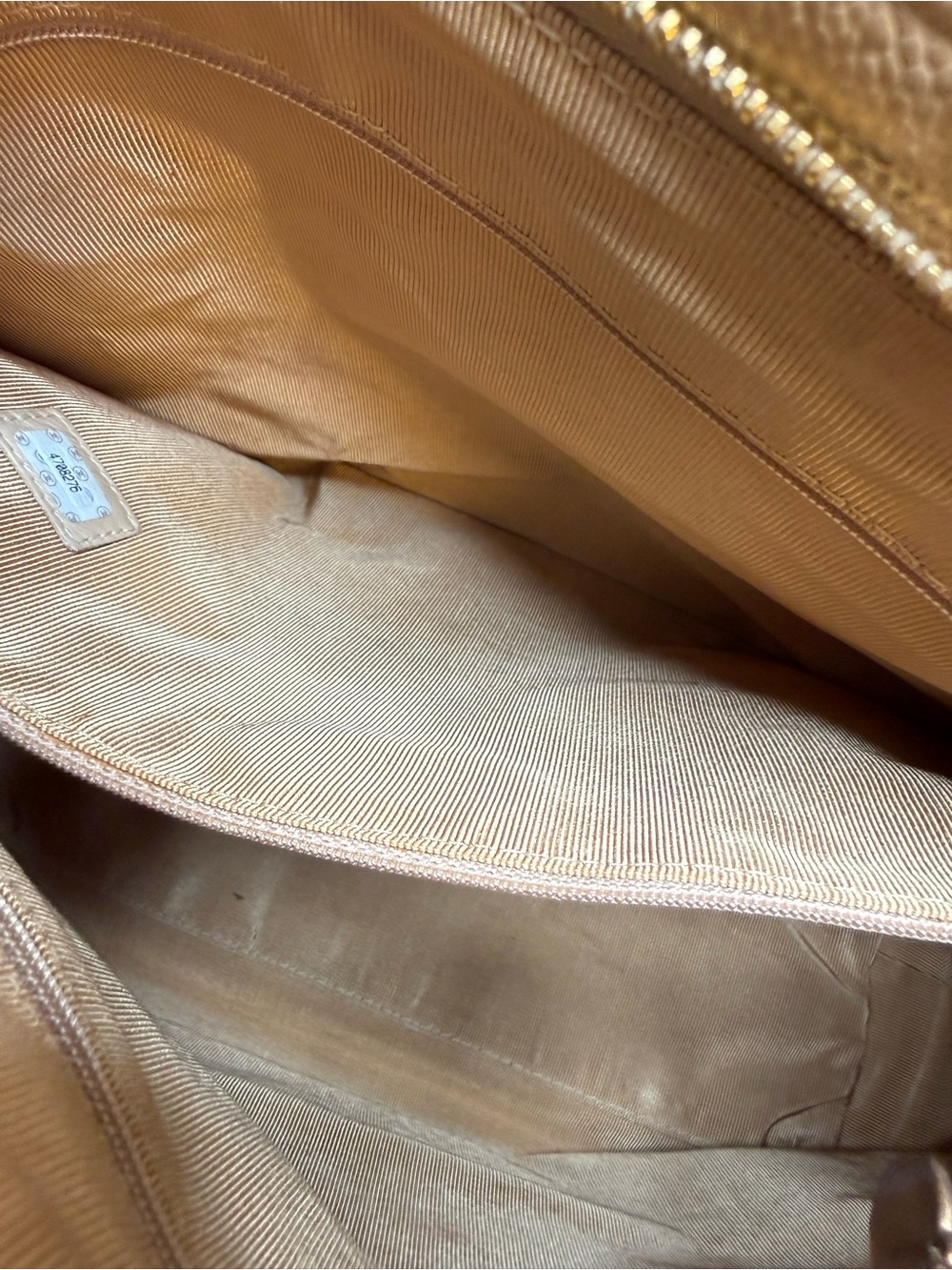 Chanel Caviar Leather CC Tote Bag Gold Hardware Vintage Shoulder Shopper - Picture 14 of 16